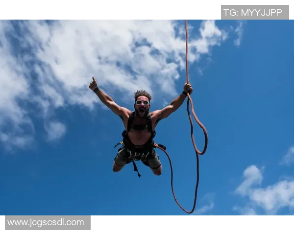 吴芳亲述极限运动的挑战与乐趣分享，带你领略不一样的冒险人生